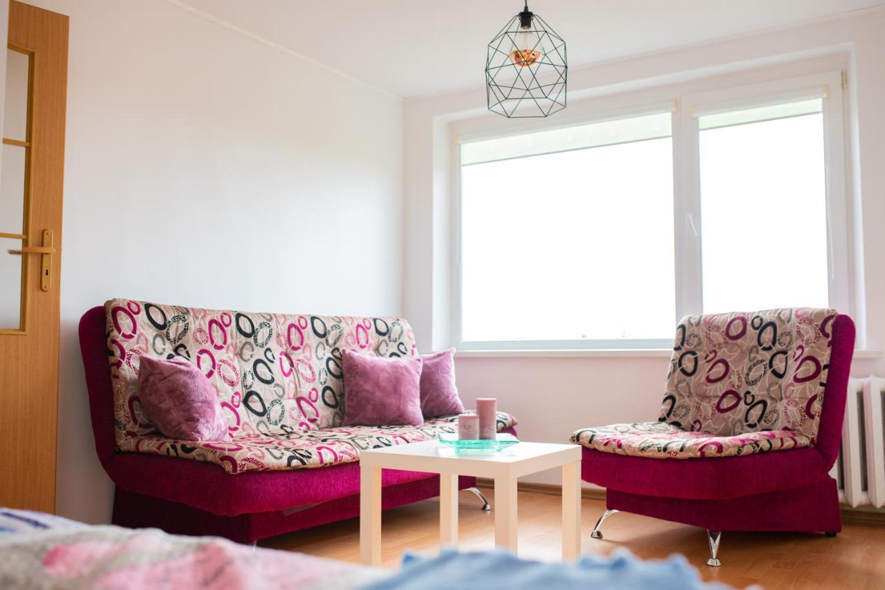 Centro Apartamentai Naujoji Akmene エクステリア 写真