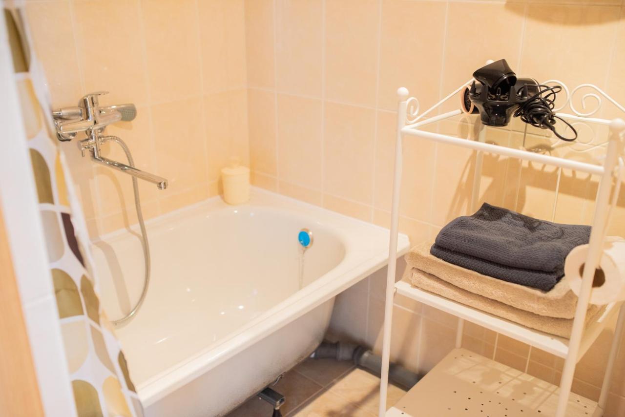 Centro Apartamentai Naujoji Akmene エクステリア 写真
